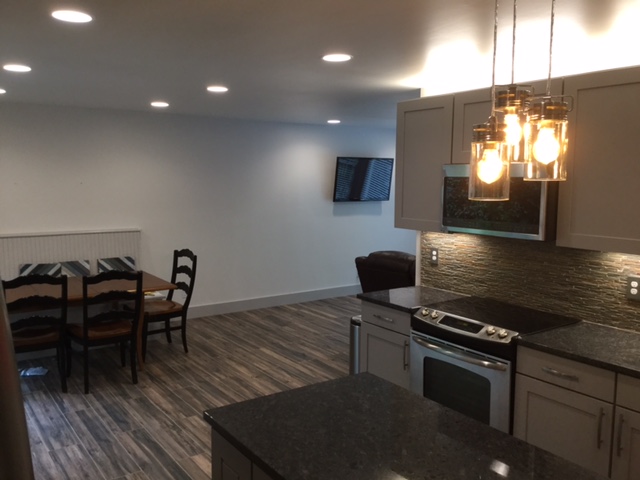 Get stunning, affordable kitchen renovations from Woodbridge Homebuilders!